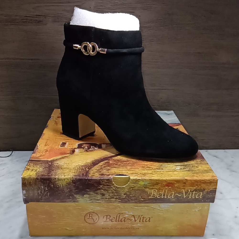 Bella Vita Women's Black Heeled Boots with Gold Accent Size 10 NEW